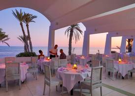 Hari Club Beach Resort 5
