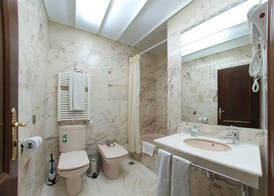 Alba Hotel 5
