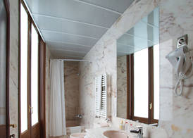 Alba Hotel 4