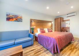 Holyrood Aparthotel 4
