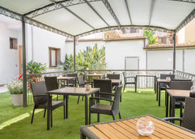 Hotel Domomea 5