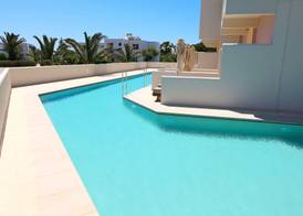 Sovereign Beach Hotel 2