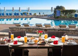 Silva Beach Hotel 4