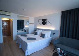 Coral Suites & Spa - Adults Only 2