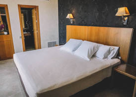 Hotel Alba Seleqtta 4