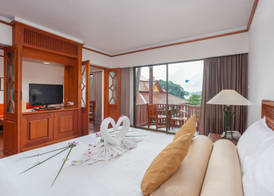 Seaview Patong Hotel 3