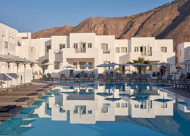 Aqua Blue Beach Hotel 4