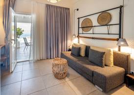 Smy Santorini Suites & Villas 5