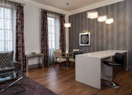 Roomzzz Newcastle City 4
