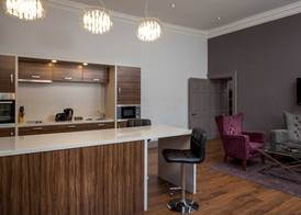 Roomzzz Newcastle City 5