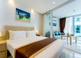 The Beachfront Hotel Phuket 3