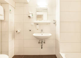 Hotel Ahl Meerkatzen 5