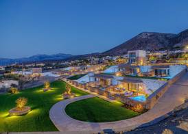 Deos Luxury Suites - Adults Only 2