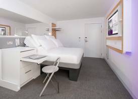 YOTEL Glasgow 5