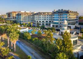 Commodore Elite Suites & Spa Hotel 4