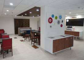Holiday Inn Express & Suites BRENTWOOD by IHG 5