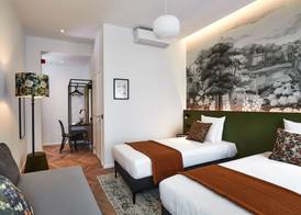 Urban Yard Hotel 3