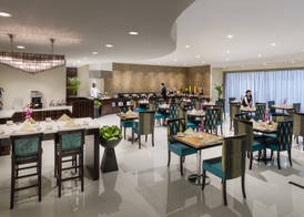 Savoy Crest Hotel Apartments 5