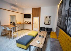 Basic Hotel Sevilla Catedral 5