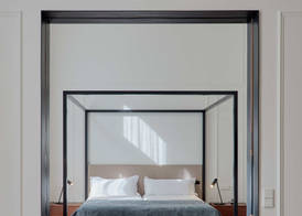 Kozmo Hotel Suites & Spa - Small Luxury Hotels of the World 4