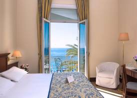 Hôtel West End Promenade 5