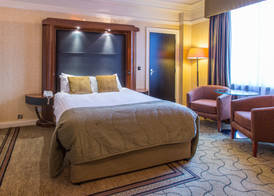 The Queens Hotel 2