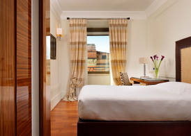 UNA Hotels Decò Roma 4