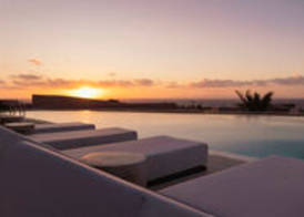 Domes Novos Santorini, Autograph Collection 5