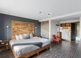 Adrift Hotel 4