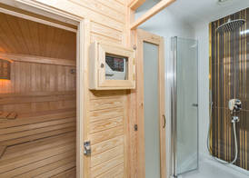 Aprilis Gold Hotel - Special Category 5