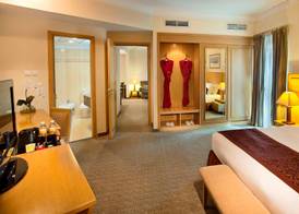 DoubleTree by Hilton Dubai Port Saeed 3