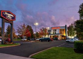 Hampton Inn Eugene 3