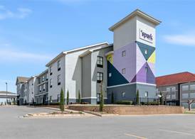 Spark by Hilton Shawnee 2