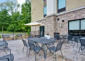 Hampton Inn & Suites Ashland, OH 4