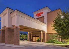 Hampton Inn Jackson-College Avenue 4