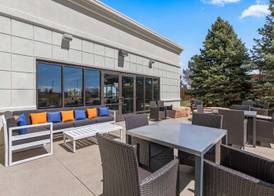 Hampton Inn & Suites Greeley 4