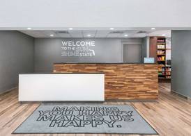 Hampton Inn & Suites Fort Myers Beach/Sanibel Gateway 3