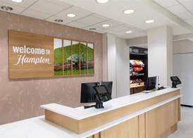 Hampton Inn & Suites Jennings 2