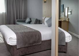 Holiday Inn LONDON - LUTON AIRPORT by IHG 5