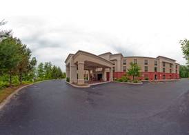 Hampton Inn Auburn, MA 2