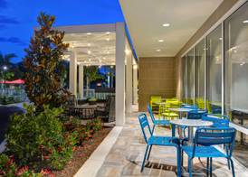 Home2 Suites By Hilton Naples I-75 Pine Ridge Road 3