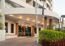 DoubleTree by Hilton Cairns 5