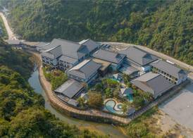 Hilton Quang Hanh Onsen Resort 4