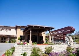 DoubleTree by Hilton Claremont 4