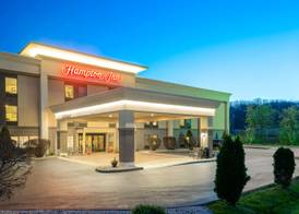 Hampton Inn Parkersburg/Mineral Wells 2