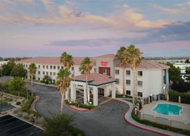 Hampton Inn & Suites Palmdale 2