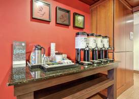 Hampton Inn Batavia 5
