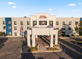 Hampton Inn & Suites Greeley 2