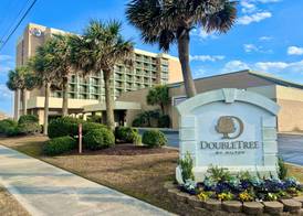 DoubleTree by Hilton Atlantic Beach Oceanfront 3