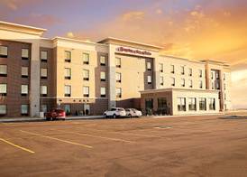 Hampton Inn and Suites Dundee 2